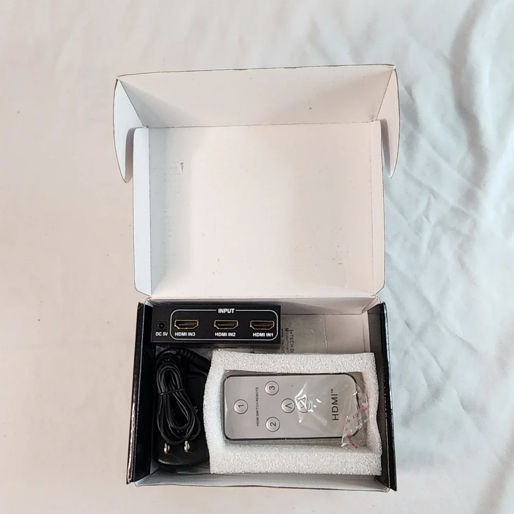 J-Tech Digital JTD3DSP0301 3-Port High Speed HDMI Switch w Remote